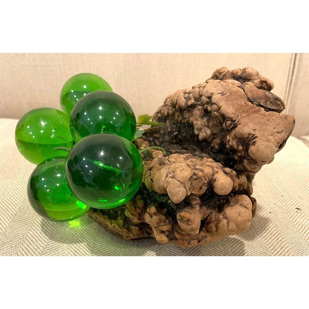 RARE Vintage Large Green Lucite Grape Cluster on Driftwood Burl Wood 8